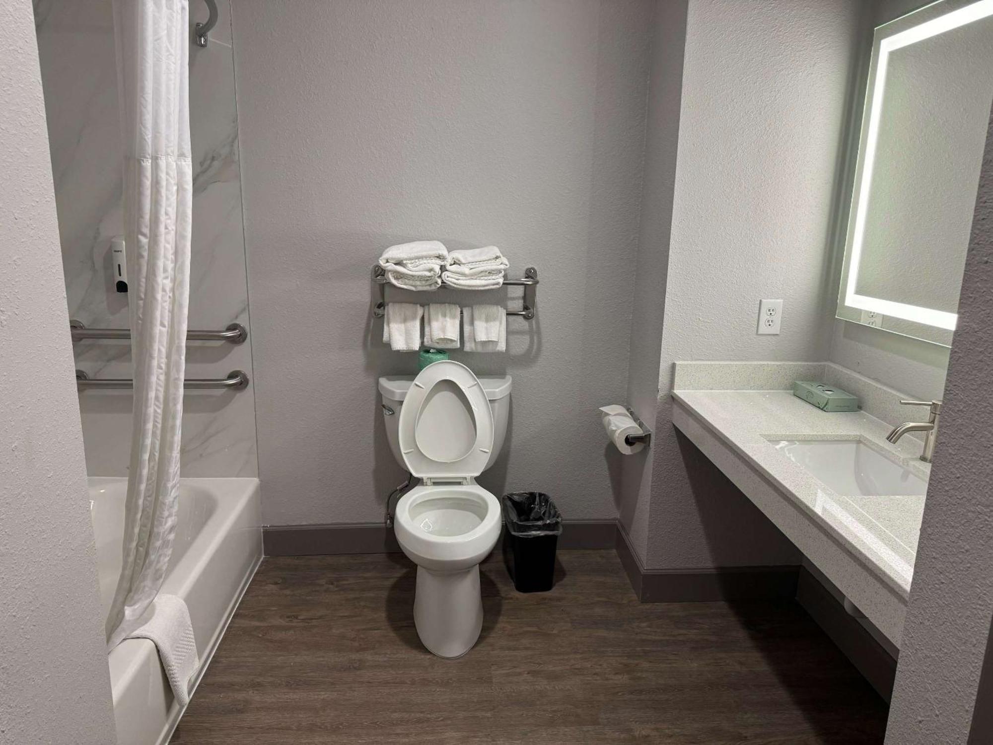 Sonesta Essential La Porte Dış mekan fotoğraf